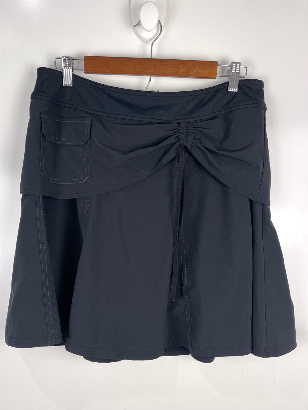 Athleta Wherever Skort Black Women’s Size 10 Athletic Skirt Pockets